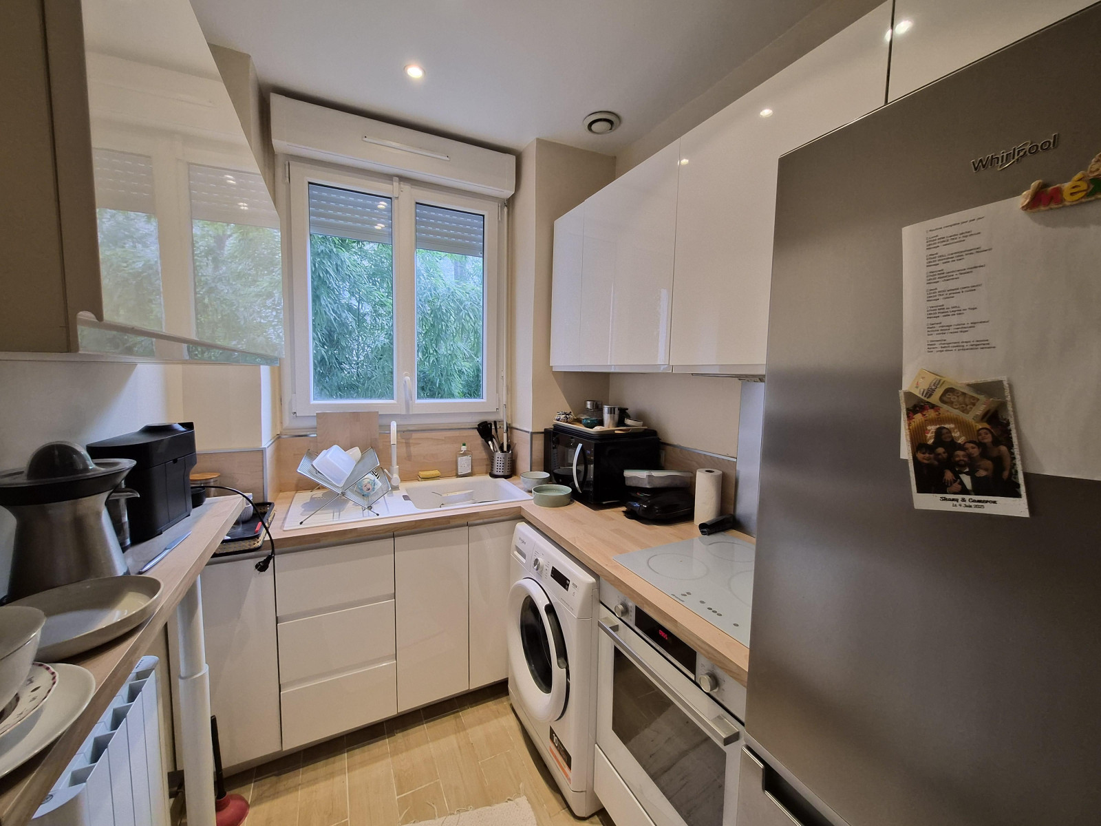 
                                                Vente
                                                 Auteuil - 2 pièces traversant