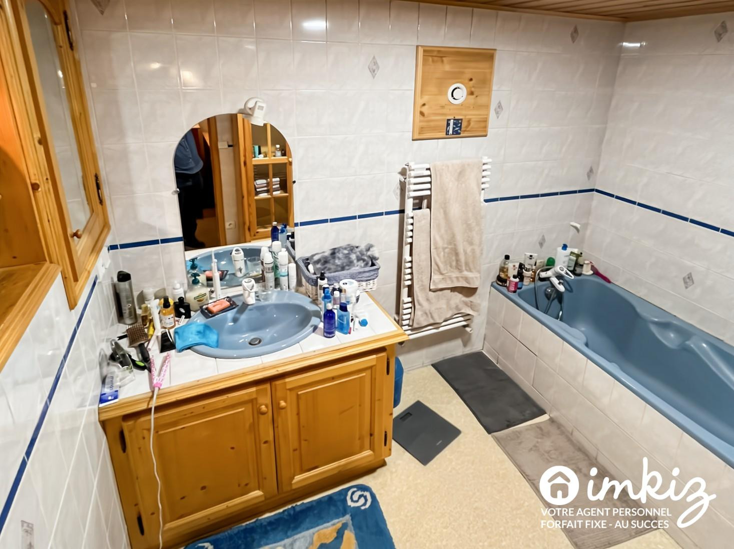 
                                                Vente
                                                 Authentique maison savoyarde avec terrasse