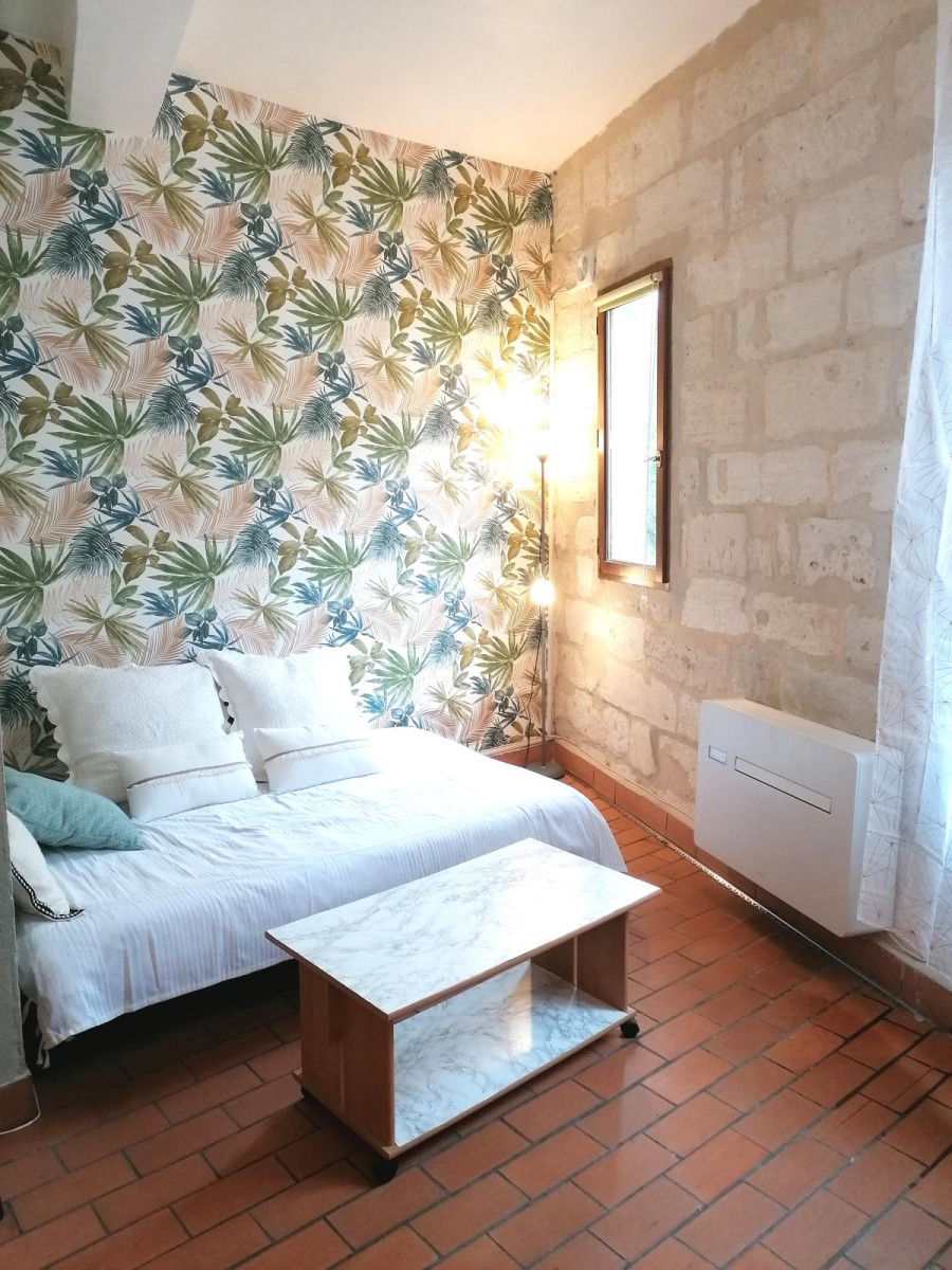 
                                                Location
                                                 Avignon IM - 5 mn fac joli studio meublé 24 m2