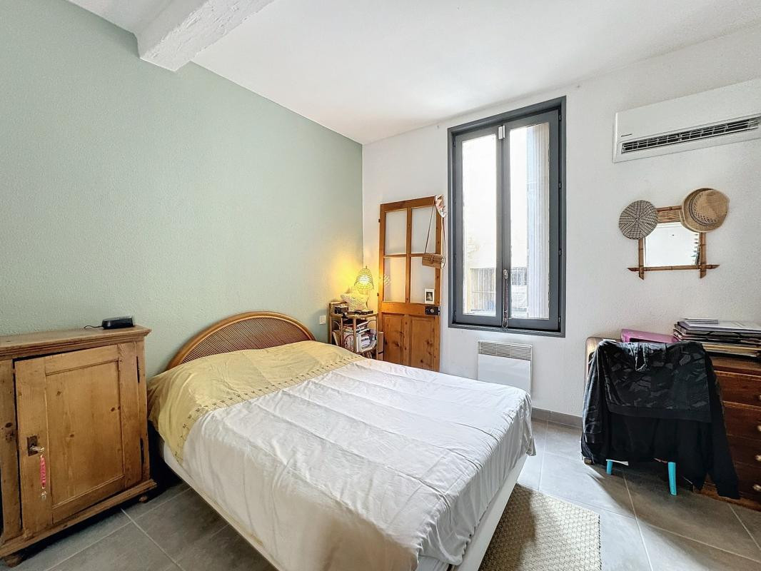 
                                                Vente
                                                 AVIGNON INTRA MUROS - SECTEUR VERNET - APPARTEMENT 2 CHAMBRES - PARKING POSSIBLE EN PLUS