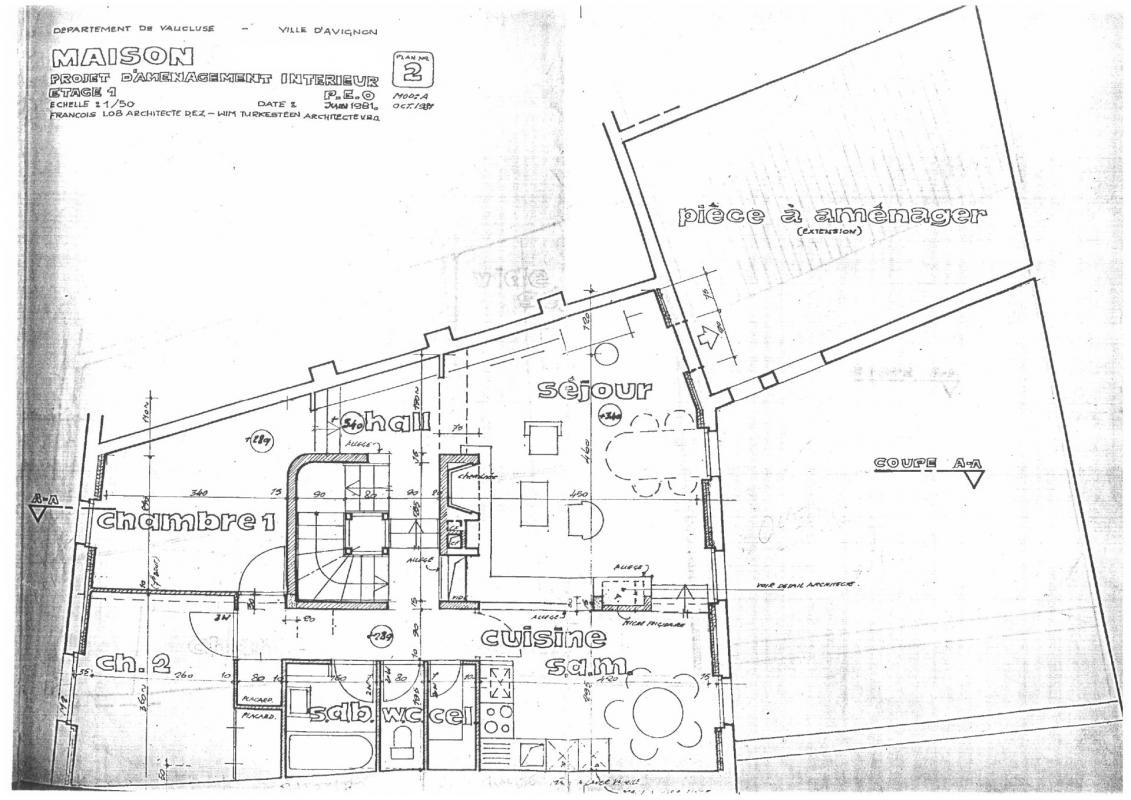 
                                                Vente
                                                 Avignon Intramuros Carmes-Infirmières - Maison 6 pièces de 145m² + Dépendance de 60m². Garage double, extérieur