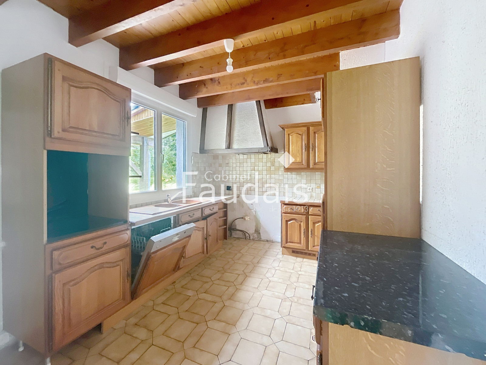 
                                                Vente
                                                 AXE  SAINT-LO - PERIERS , A 15km  