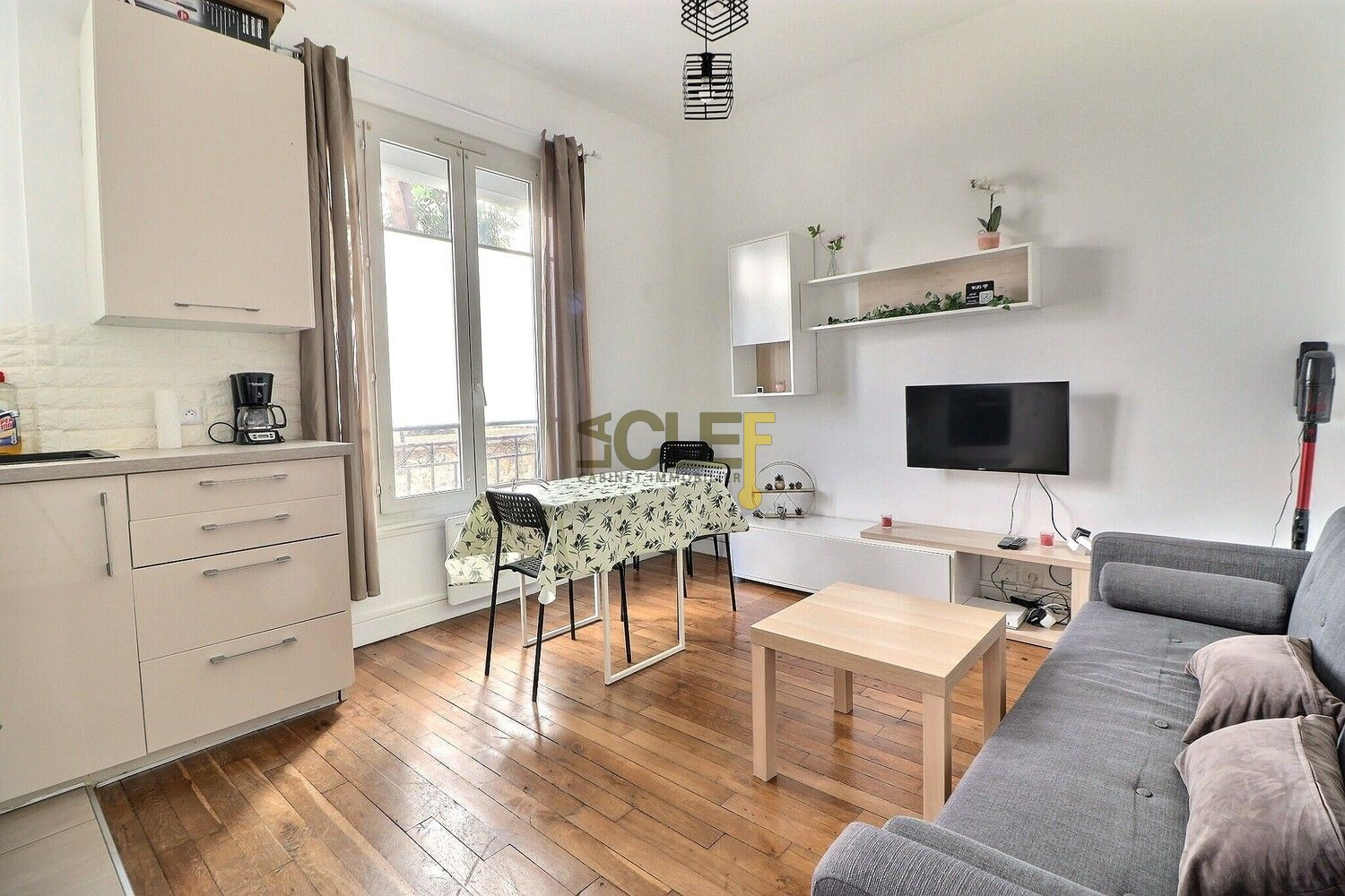 
                                                Vente
                                                 Bagneux - 2 pièces - RER B