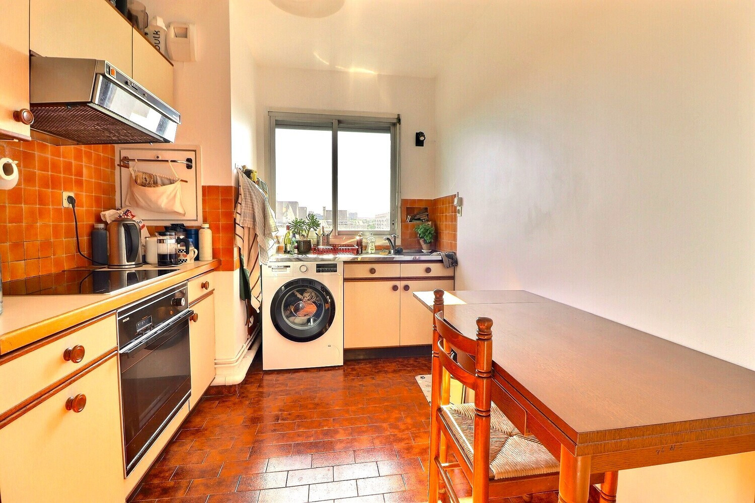 
                                                Vente
                                                 Bagneux  -  3 pièces proche métro - balcon