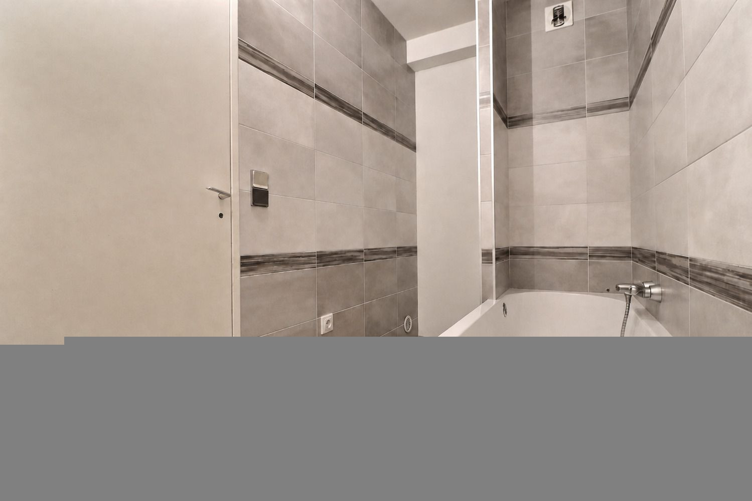 
                                                Vente
                                                 Bagneux 4P lumineux avec double balcon