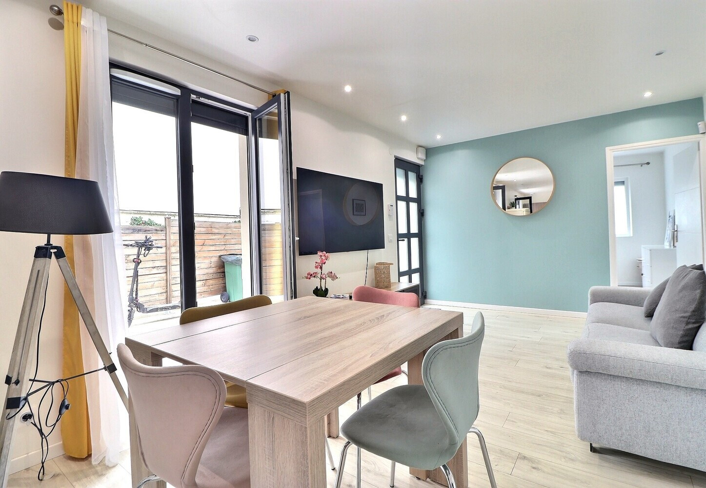 
                                                Vente
                                                 Bagneux Henri Ravéra - Maison 3 pièces - 57m²