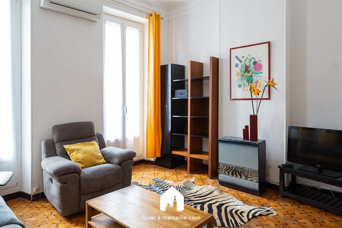 
                                                Location
                                                 Balcon Escat