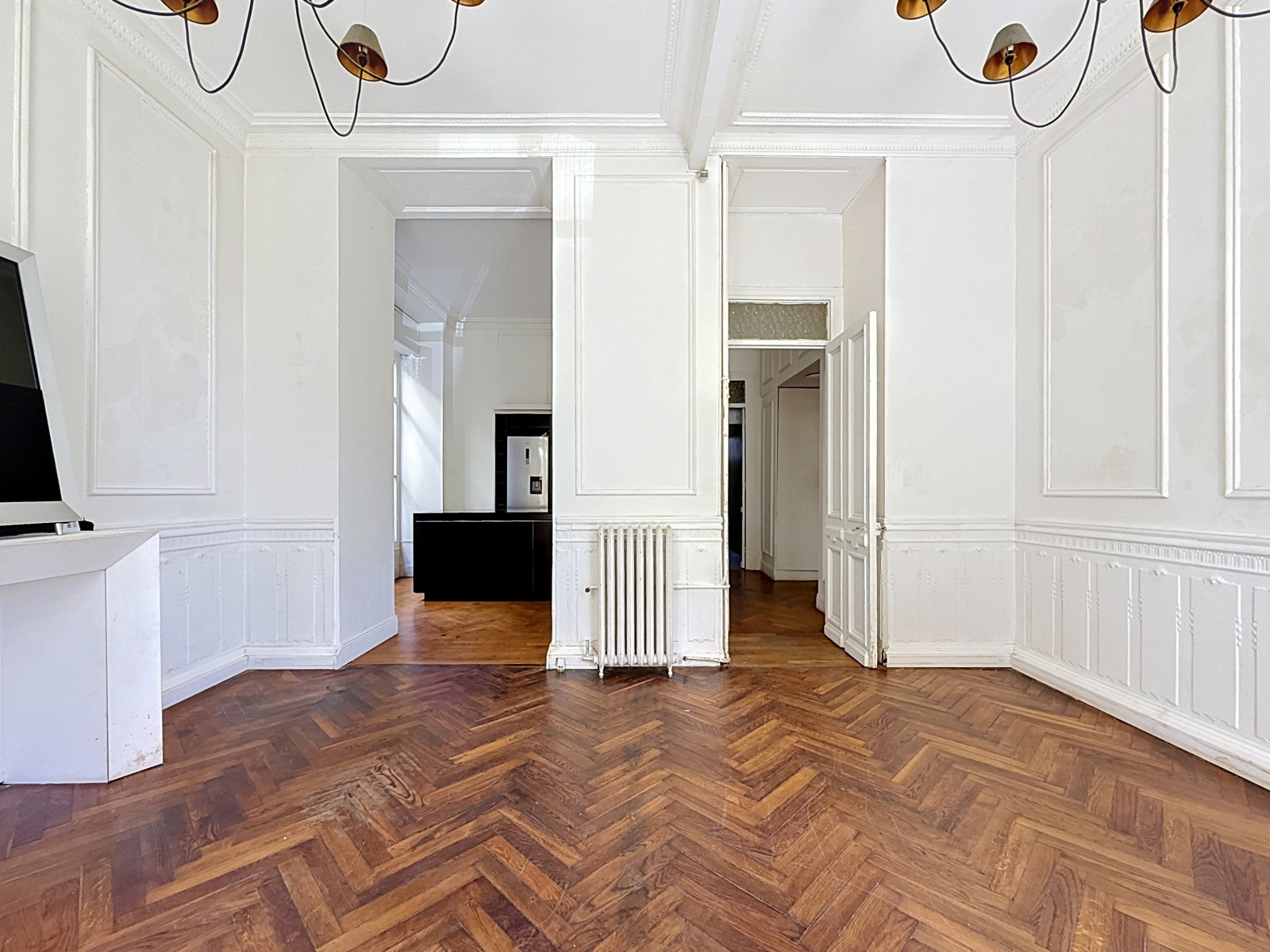 
                                                Vente
                                                 Bas Cimiez – Appartement bourgeois avec terrasse et parking