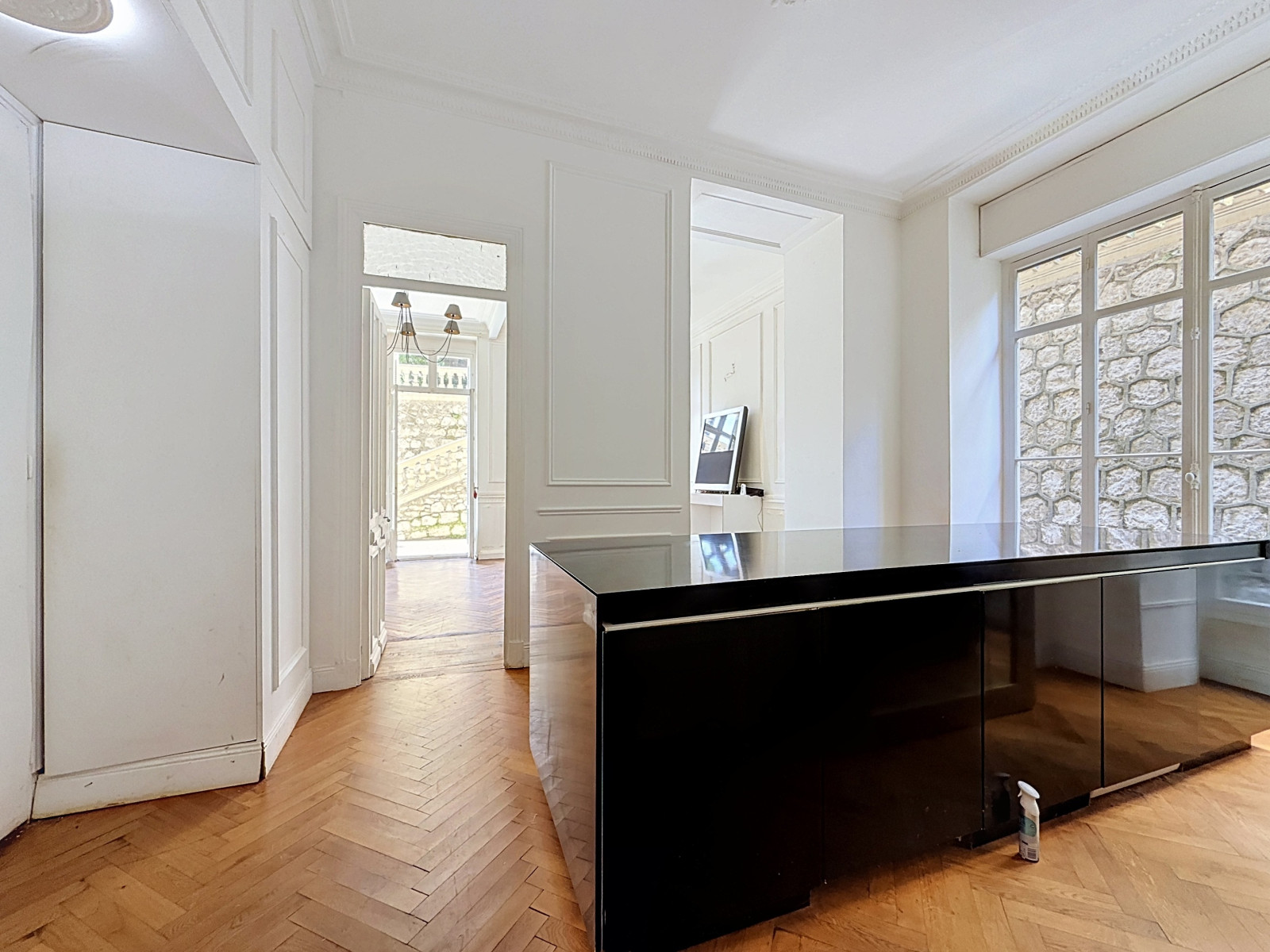 
                                                Vente
                                                 Bas Cimiez – Appartement bourgeois avec terrasse et parking