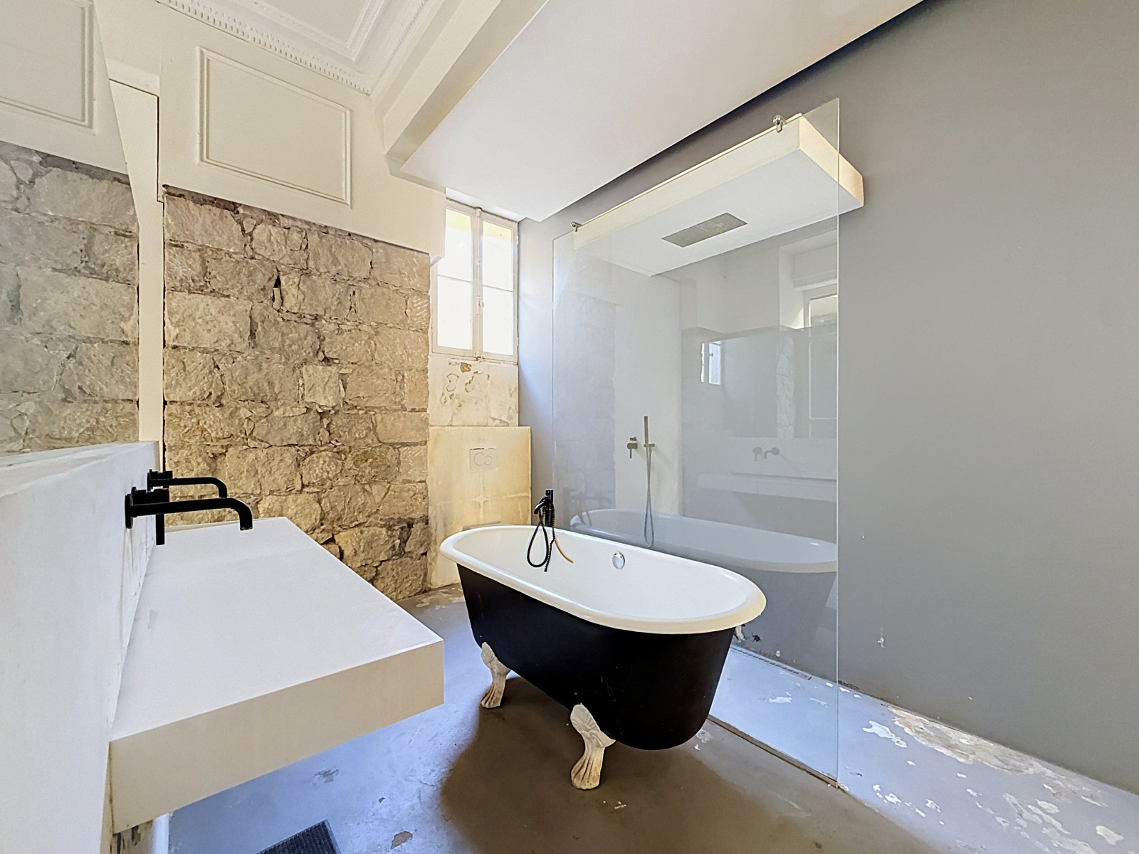 
                                                Vente
                                                 Bas Cimiez – Appartement bourgeois avec terrasse et parking