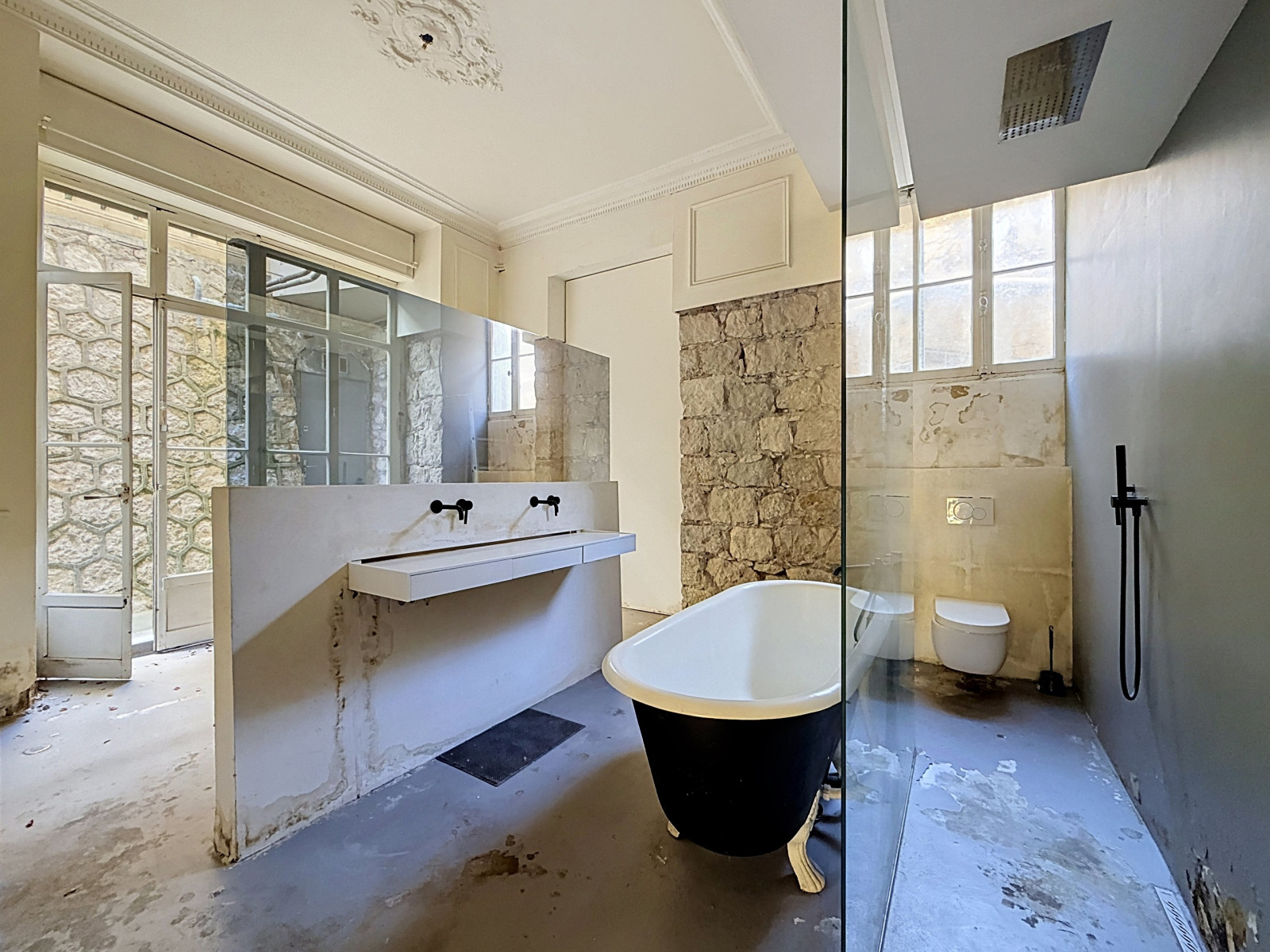 
                                                Vente
                                                 Bas Cimiez – Appartement bourgeois avec terrasse et parking