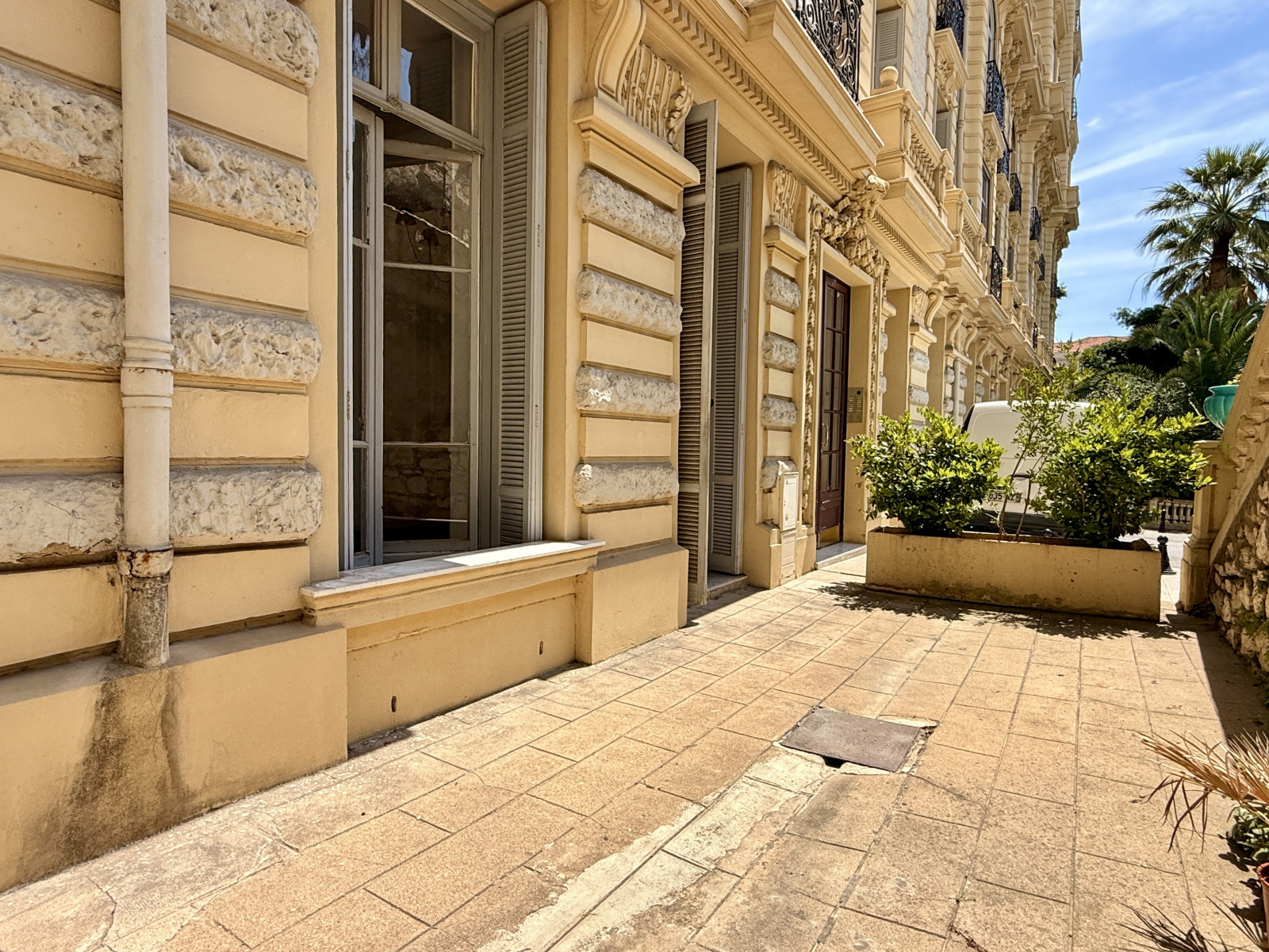 
                                                Vente
                                                 Bas Cimiez – Appartement bourgeois avec terrasse et parking