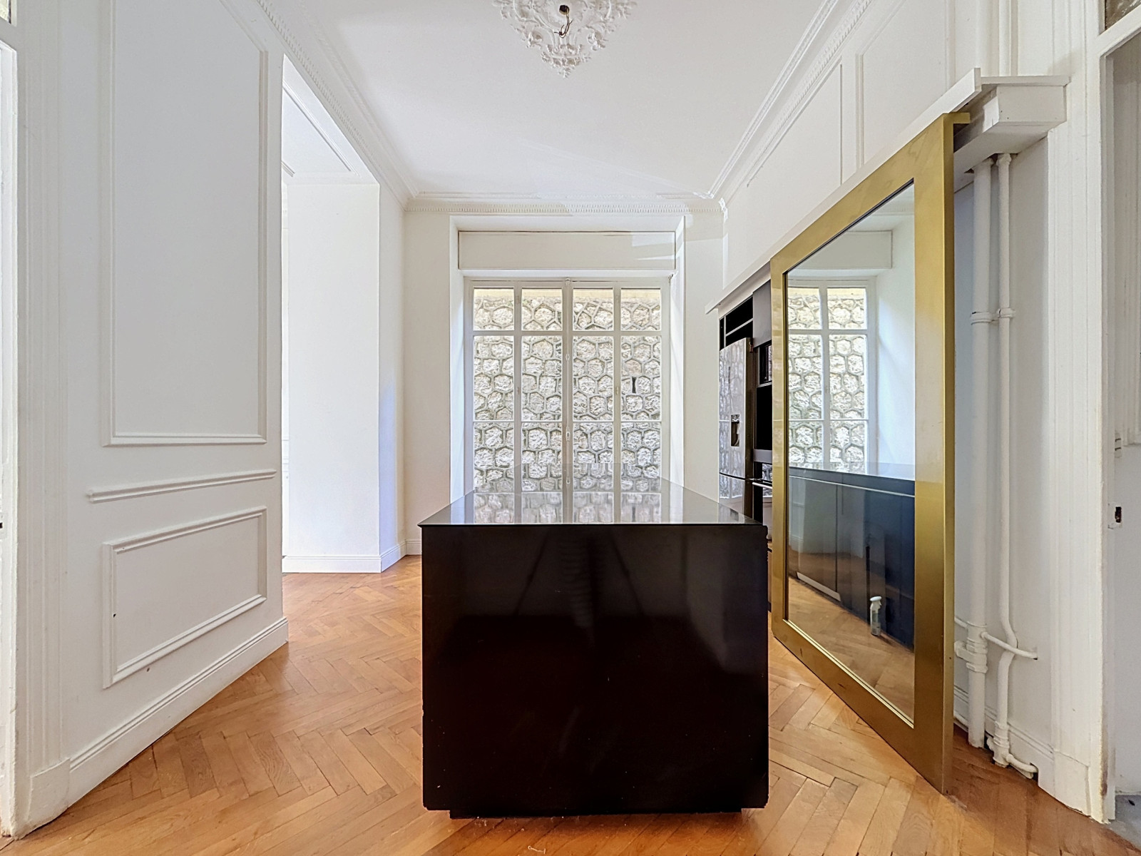 
                                                Vente
                                                 Bas Cimiez – Appartement bourgeois avec terrasse et parking