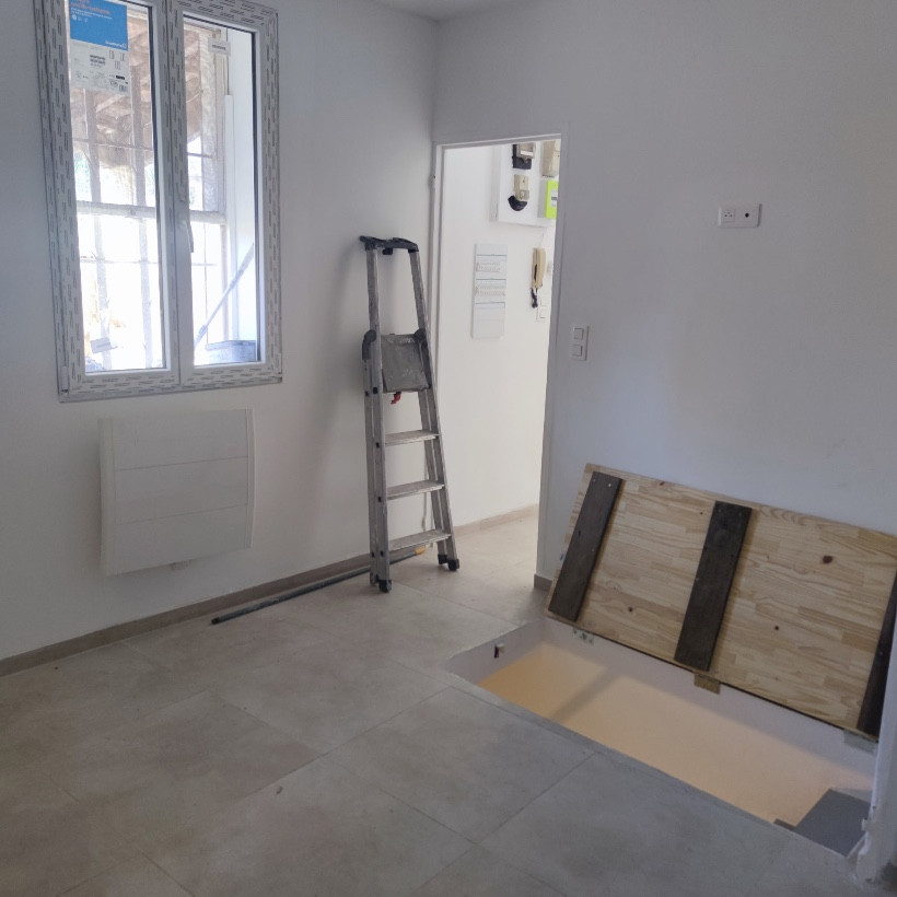 
                                                Location
                                                 bas de villa beaumont 44m2