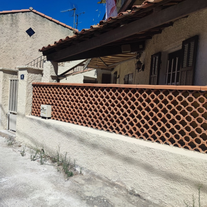 
                                                Location
                                                 bas de villa beaumont 44m2