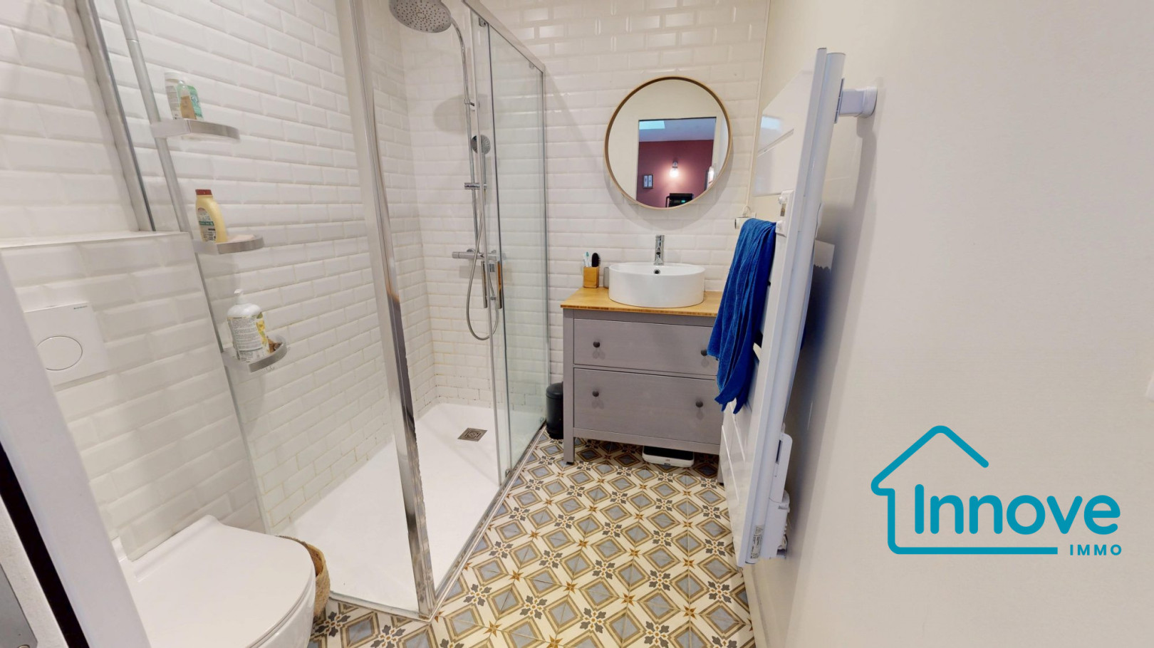 
                                                Vente
                                                 BAS GUILHEMERY - Maison de ville familale avec cachet