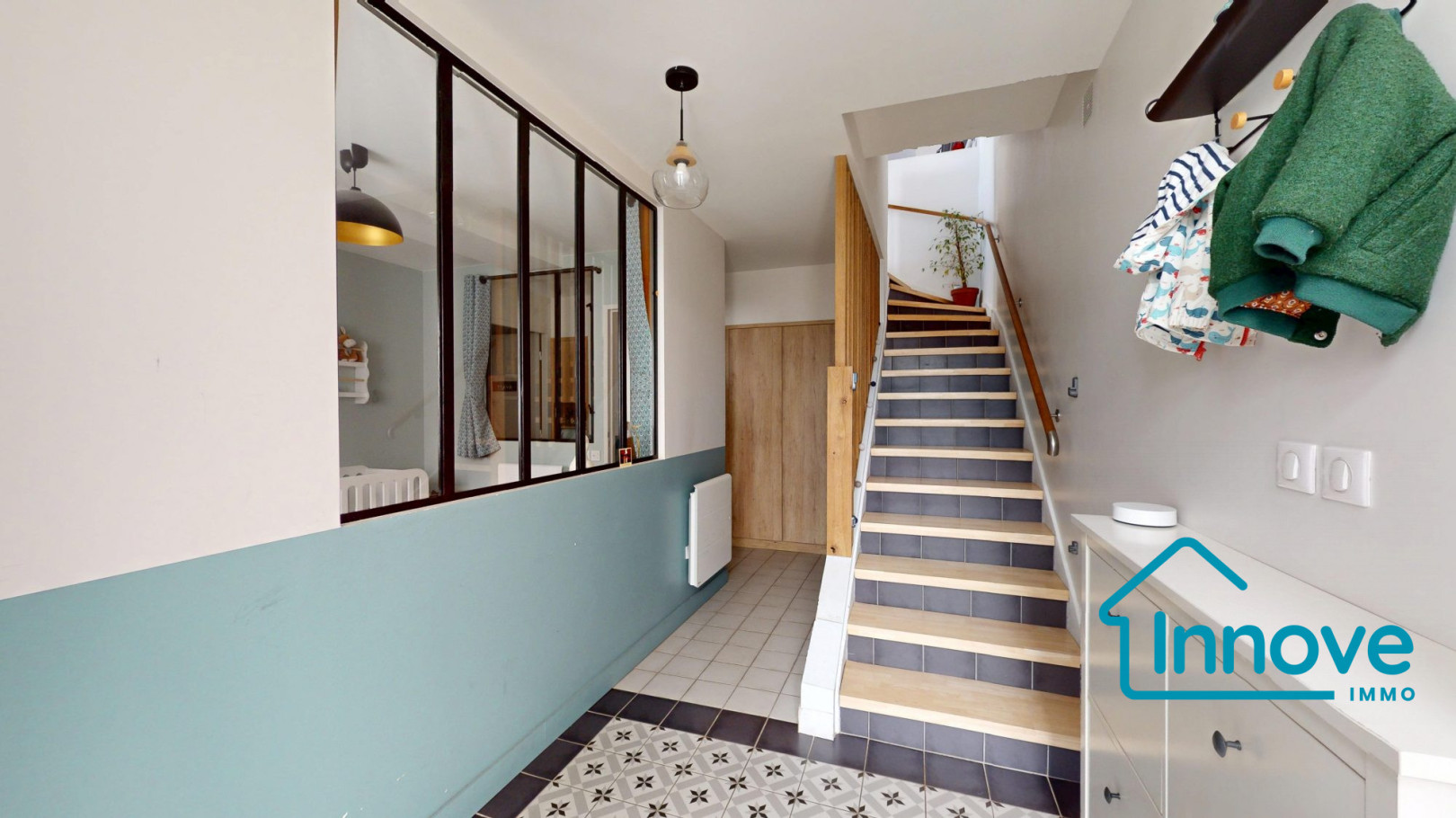 
                                                Vente
                                                 BAS GUILHEMERY - Maison de ville familale avec cachet