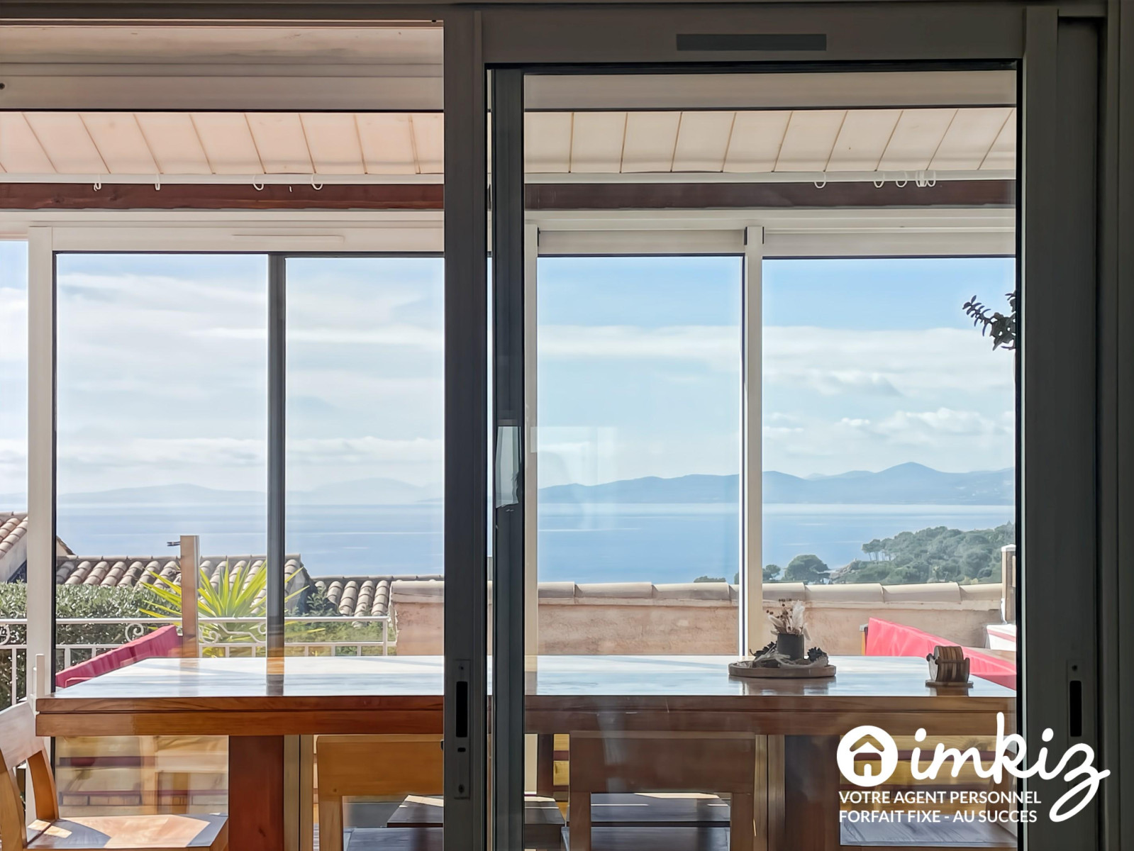
                                                Vente
                                                 Bastidon vue mer imprenable