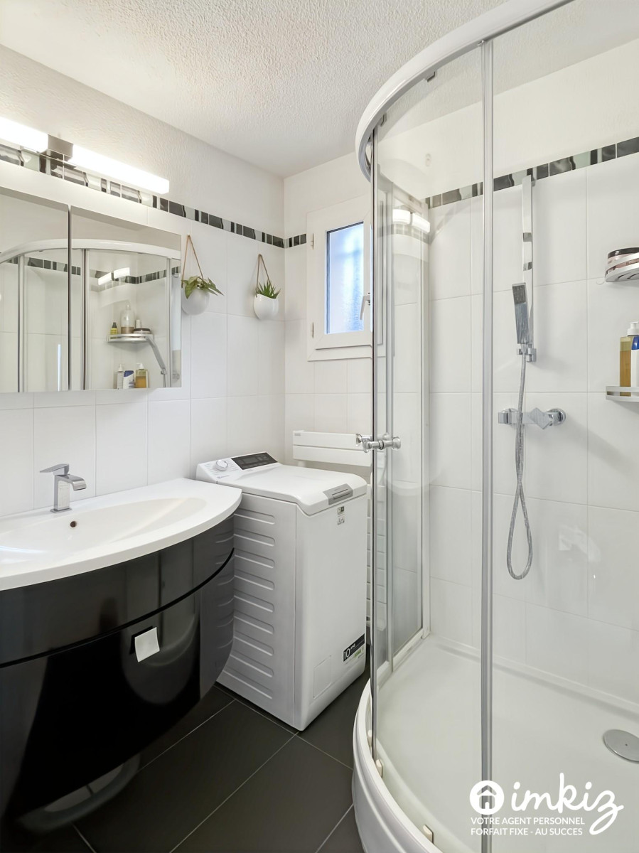
                                                Vente
                                                 Bastidon vue mer imprenable