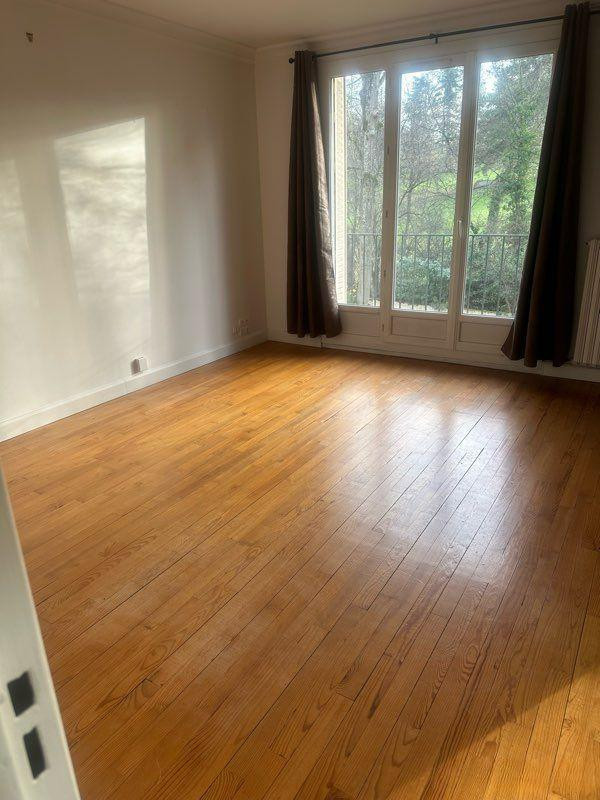 
                                                Location
                                                 Beau 2/3 pièces 53m²