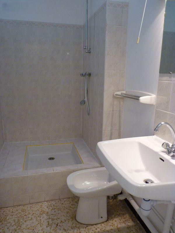 
                                                Location
                                                 Beau 2/3P 47m² très lumineux, loué vide