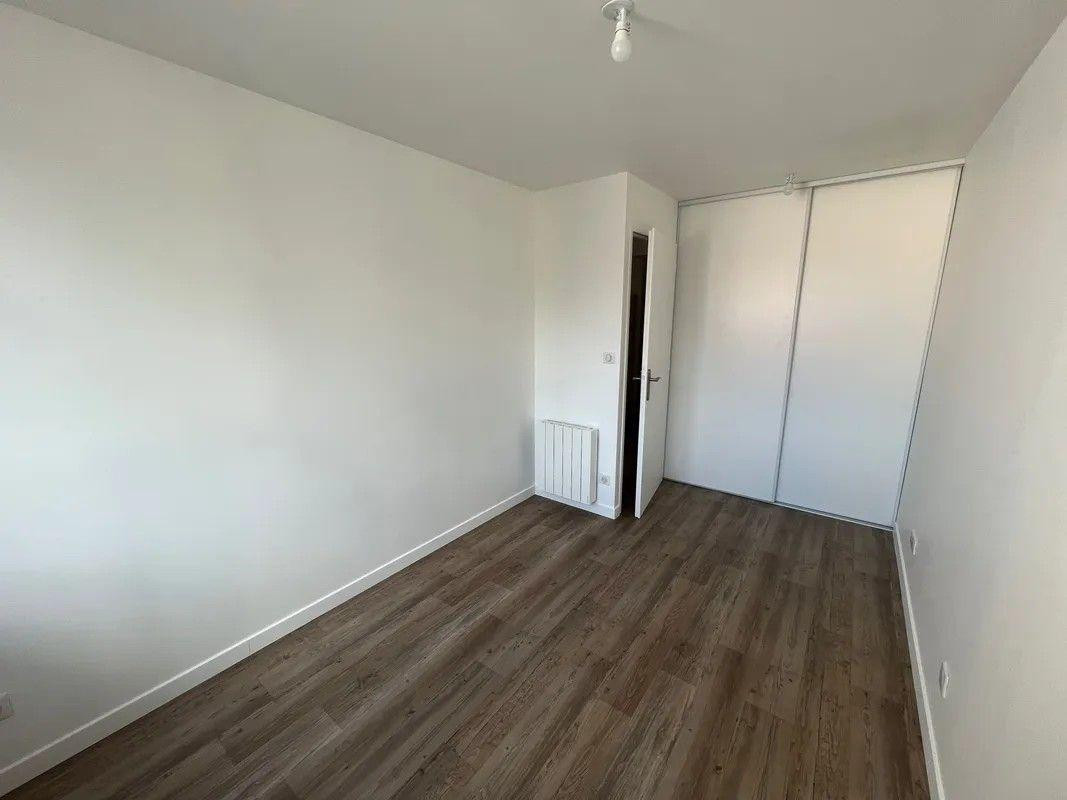 
                                                Location
                                                 Beau 2 pièces 40m² meublé et neuf climatisé