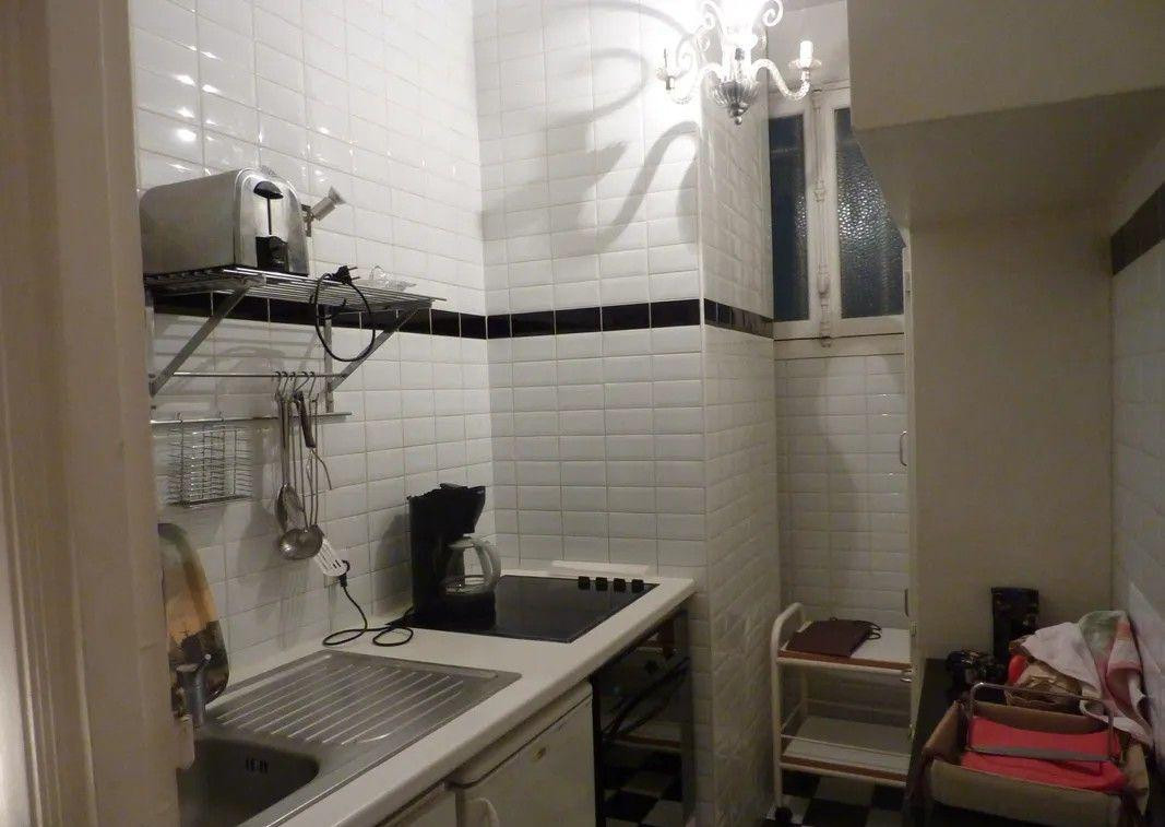 
                                                Location
                                                 Beau 2 pièces 40m² meublé proche Champs Elysées