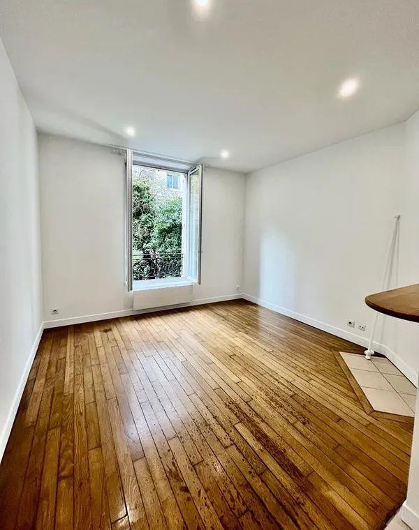 
                                                Location
                                                 Beau 2 pièces 43 m2 calme sur jardin à Boulogne