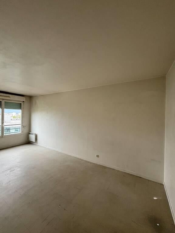 
                                                Location
                                                 Beau 2 pièces 50 m² Châtillon