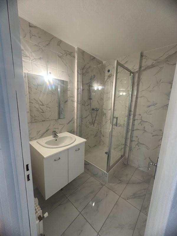
                                                Location
                                                 Beau 2 pièces 51m2  avec balcon