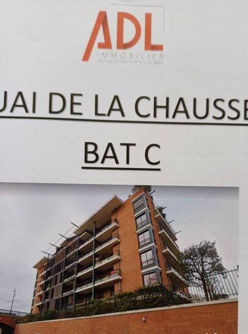 
                                                Location
                                                 Beau 2 pièces 54 m² avec balcon de 8 m²