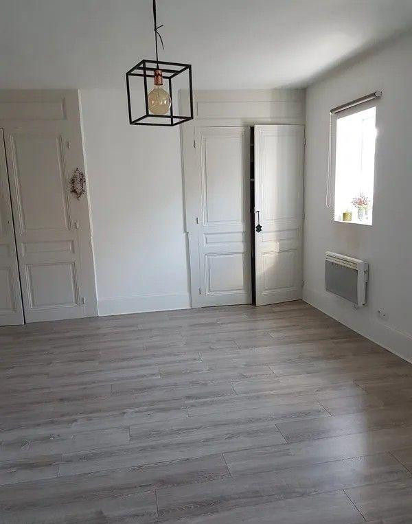 
                                                Location
                                                 Beau 2 pièces 60m² Quartier Saint Marc