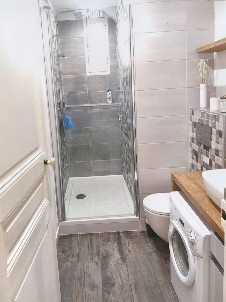 
                                                Location
                                                 Beau 2 pièces à deux par du parc Georges Brassens