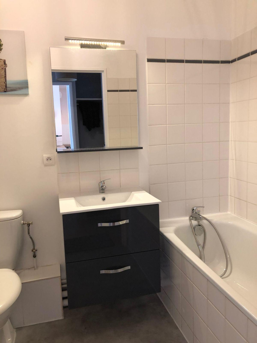 
                                                Location
                                                 Beau 2 Pièces À Deux Pas de la Gare d’Argenteuil !