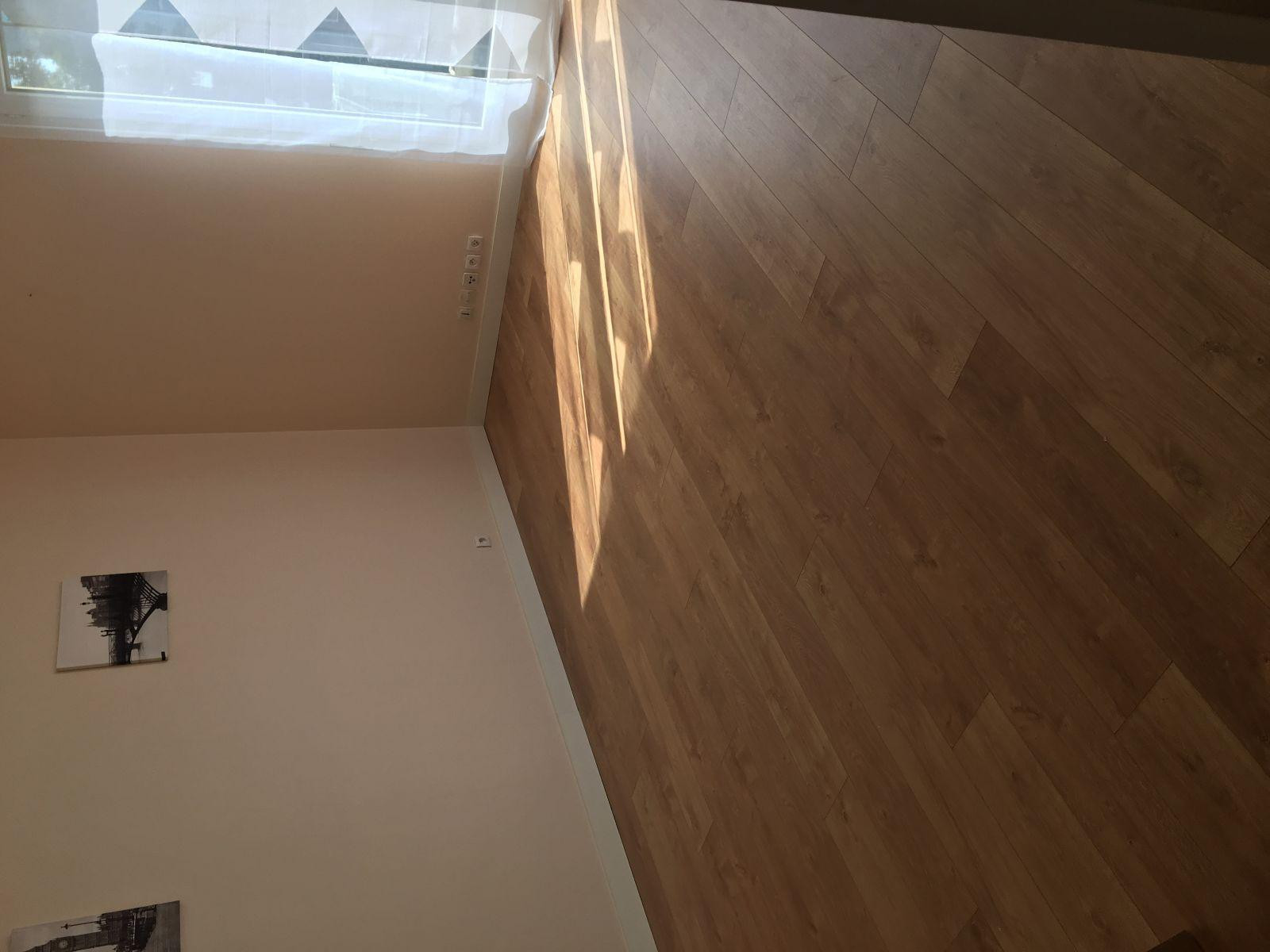 
                                                Location
                                                 Beau 2 Pièces À Deux Pas de la Gare d’Argenteuil !