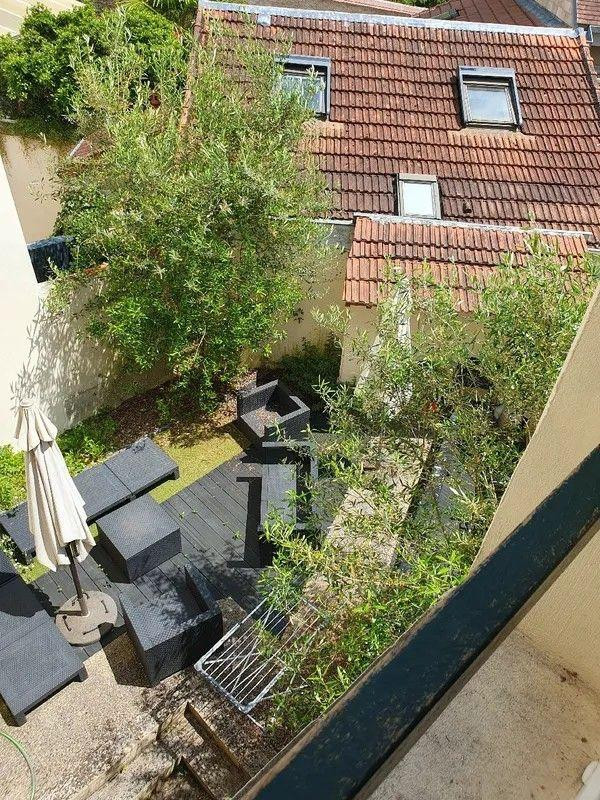 
                                                Location
                                                 Beau 2 pièces à Jouy en Josas