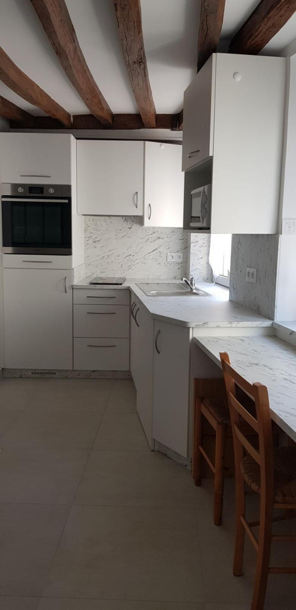 
                                                Location
                                                 BEAU 2 PIECES A PARIS 9EME