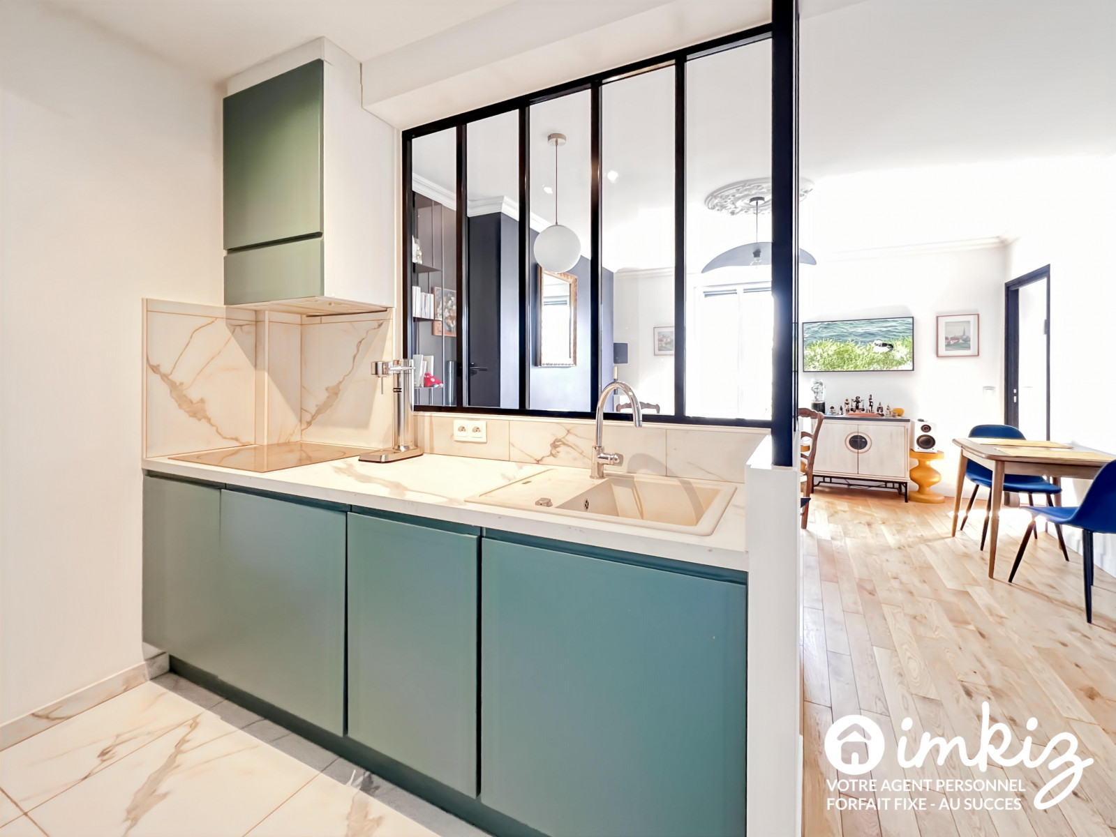 
                                                Vente
                                                 Beau 2 pièces dans un immeuble Haussmannien