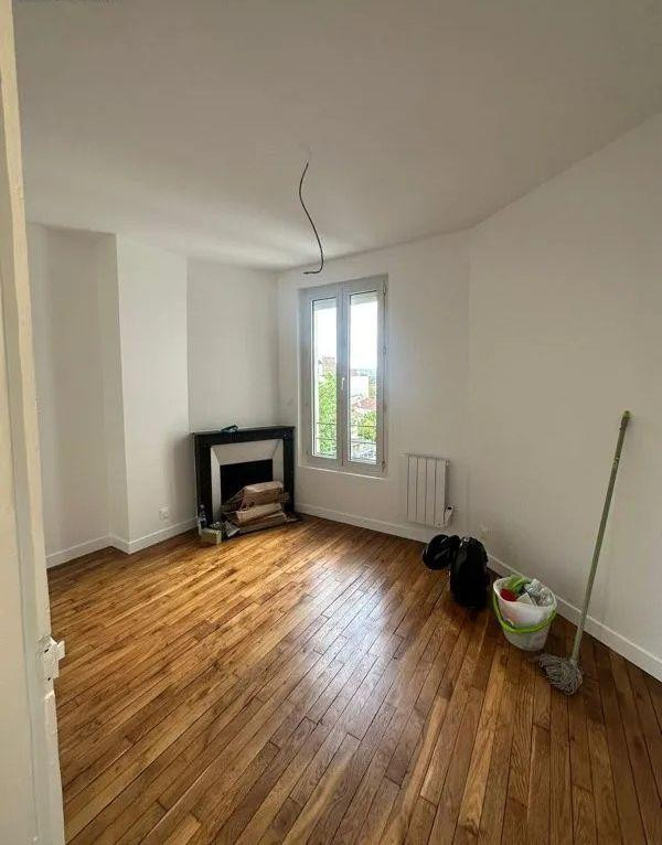 
                                                Location
                                                 Beau 2 pièces de 33m² refait à neuf et lumineux
