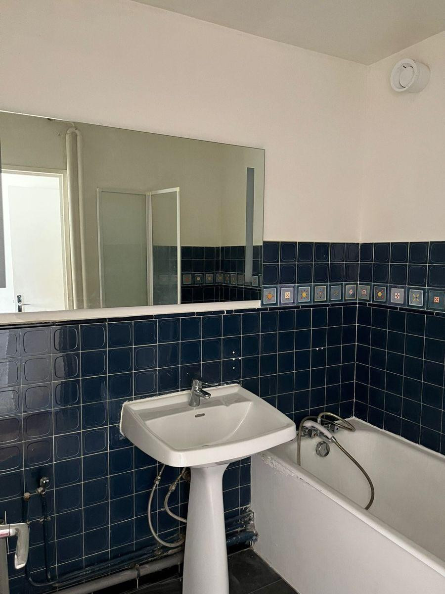 
                                                Location
                                                 Beau 2 pièces fonctionnel 42 m2 à La Défense