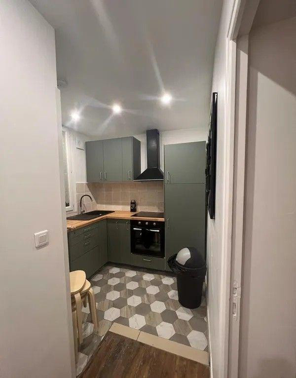 
                                                Location
                                                 Beau 2 pièces meublé 40m² avec Balcon Filant