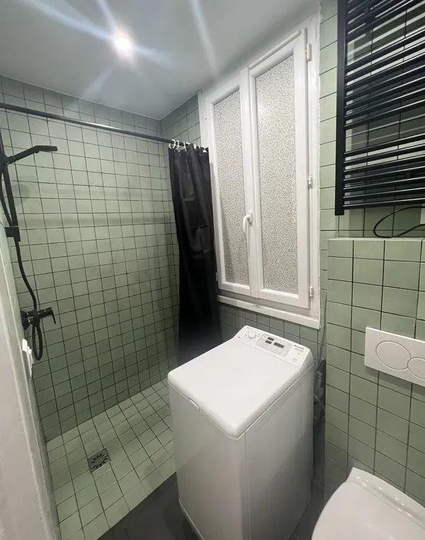 
                                                Location
                                                 Beau 2 pièces meublé 40m² avec Balcon Filant