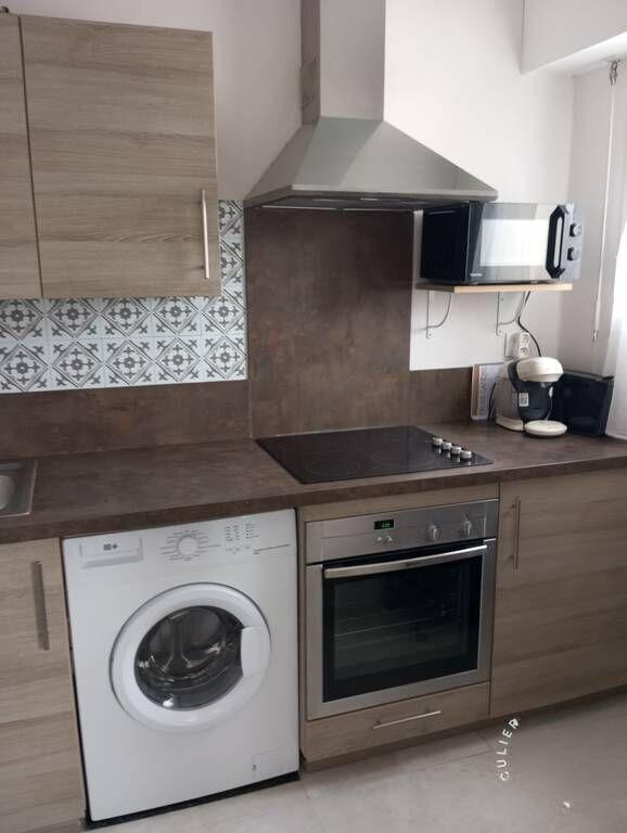 
                                                Location
                                                 Beau 2 pièces meublé 45m²