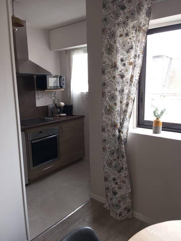
                                                Location
                                                 Beau 2 pièces meublé 45m²