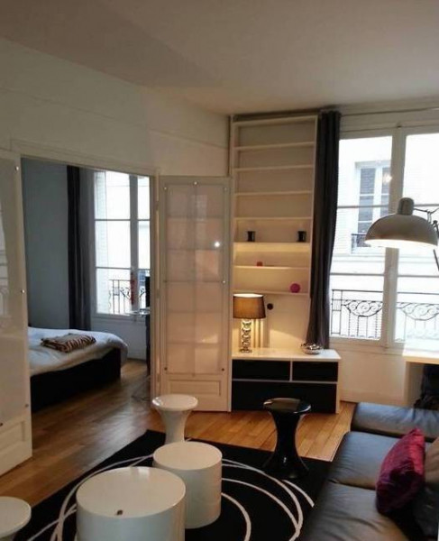 
                                                Location
                                                 Beau 2 pièces meublé Paris 16ème