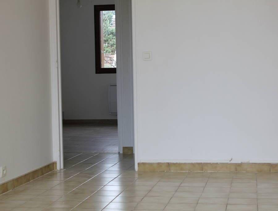 
                                                Location
                                                 Beau 2 pièces refait à neuf 38 m² à Gagny