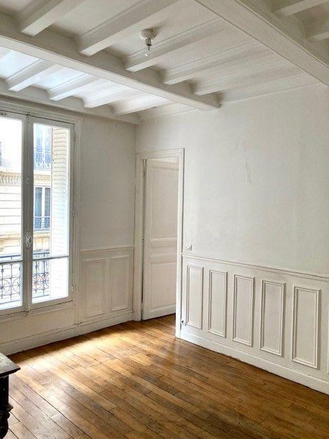 
                                                Location
                                                 Beau 2 pièces Sèvres Lecourbe Paris 15ème