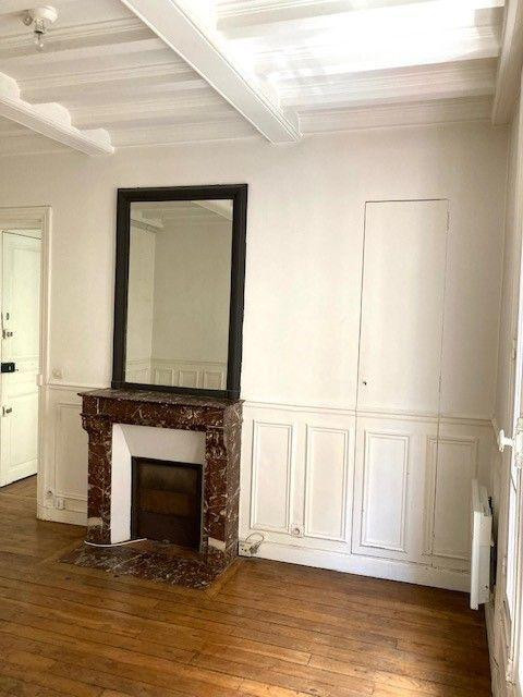 
                                                Location
                                                 Beau 2 pièces Sèvres Lecourbe Paris 15ème