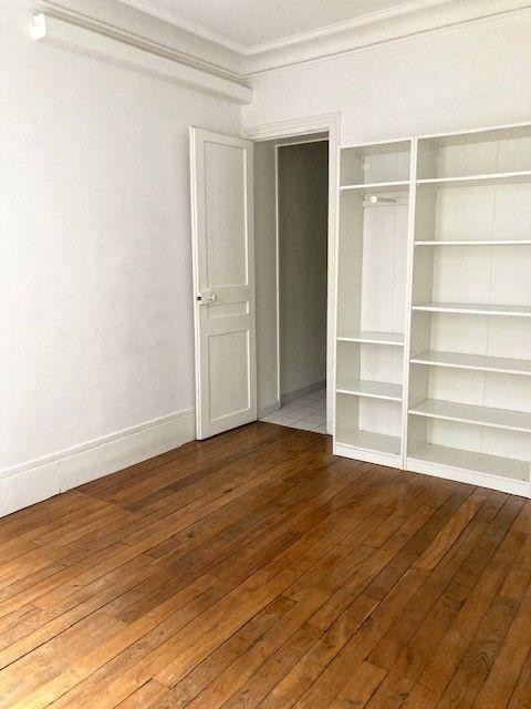 
                                                Location
                                                 Beau 2 pièces Sèvres Lecourbe Paris 15ème