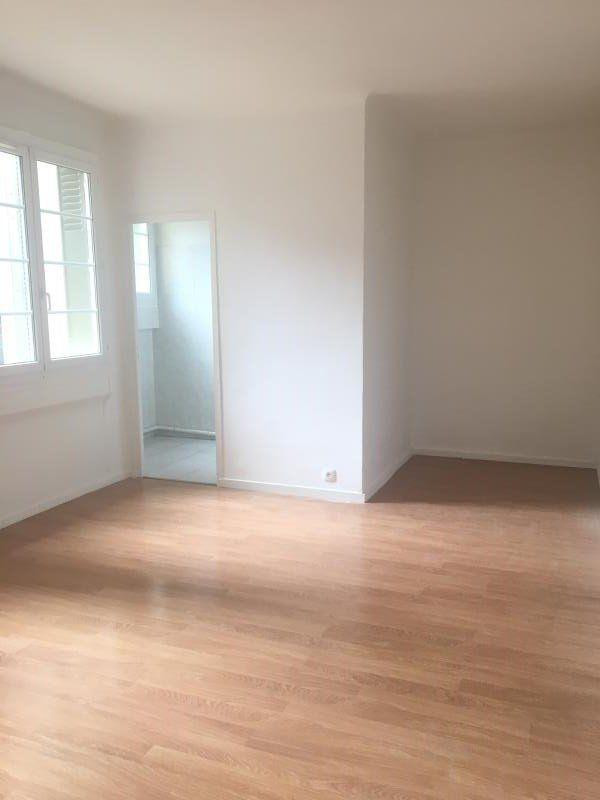 
                                                Location
                                                 Beau 2 pièces sur cour à Paris 16ème